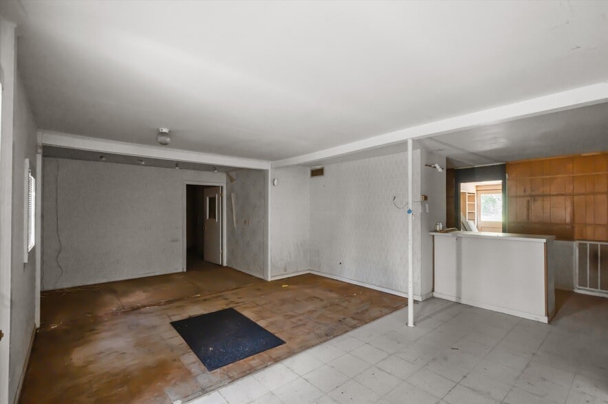 More Photos Of 1403 Crockett St, Lufkin Office Residential For Sale