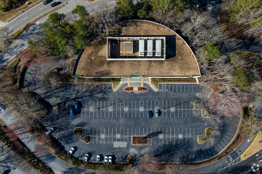 More Photos Of 1990 Lakeside Pky, Tucker Office For Lease