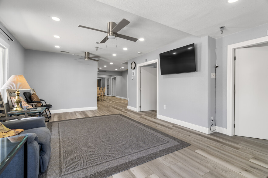 More Photos Of 431 W J St, Oakdale Assisted Living For Sale