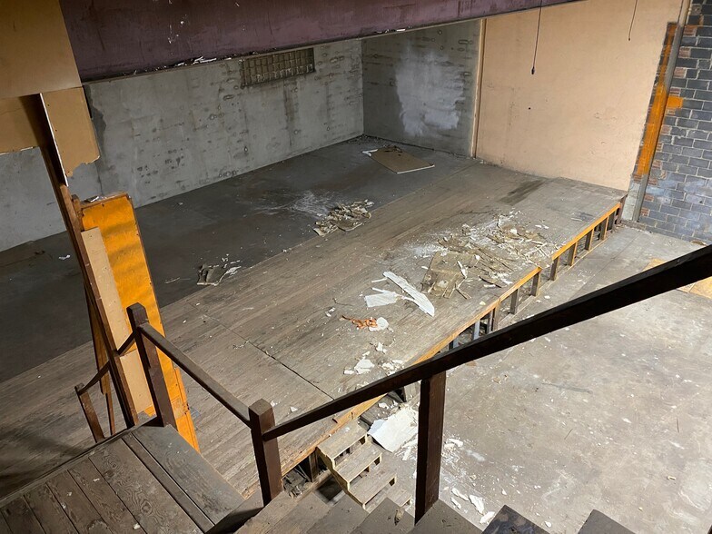 More Photos Of 130 Durand Ave, Trenton Warehouse For Lease