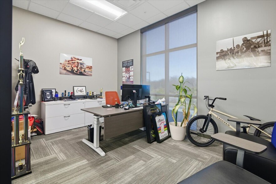 More Photos Of 490 N Lansing Ave, Tulsa Sports And Entertainment For Lease