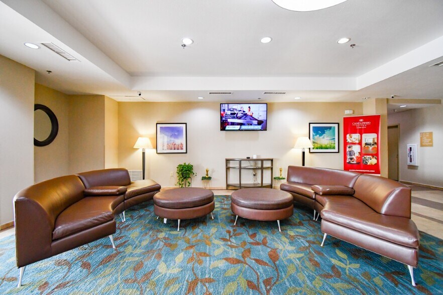 More Photos Of 304 Business Park Dr, Kenedy Hotel For Sale