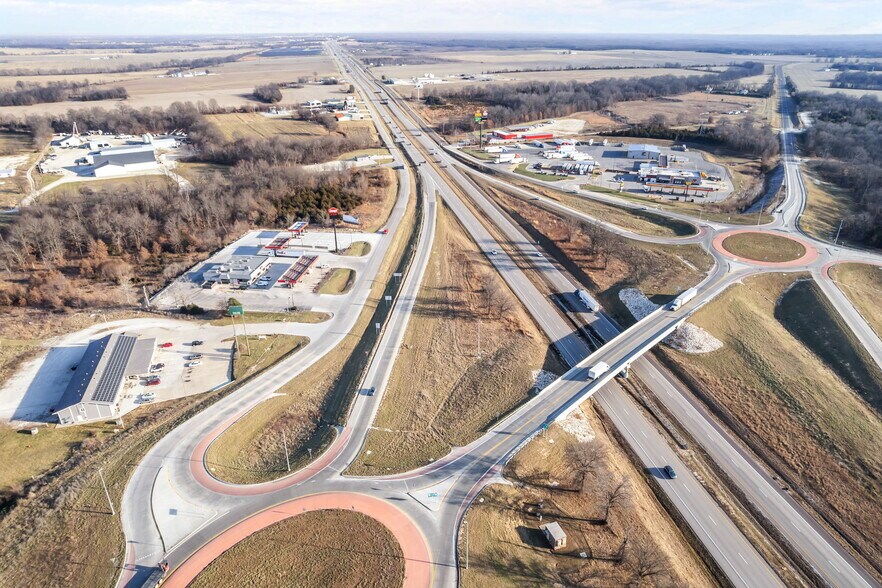 More Photos Of 1 Proactive Dr, New Florence Hotel For Sale