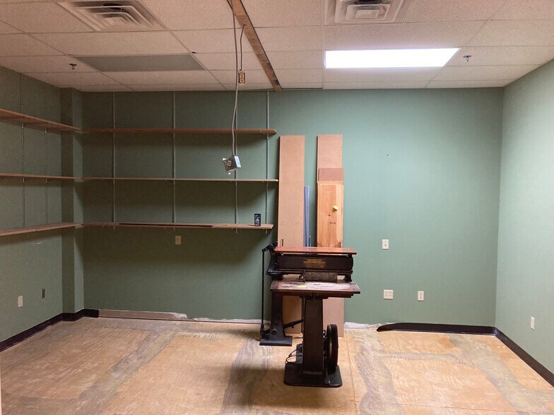 More Photos Of 2 W 1st St, Duluth Storefront For Sale