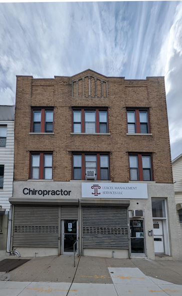 Primary Photo Of 1702-1704 John F Kennedy Blvd, Jersey City General Retail For Sale