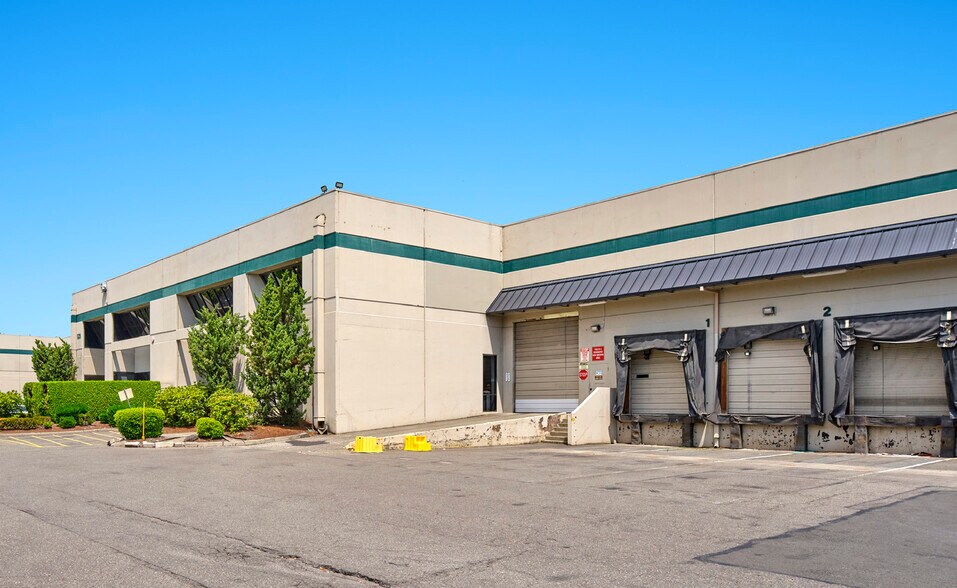 More Photos Of 510-550 Andover Park W, Tukwila Warehouse For Lease
