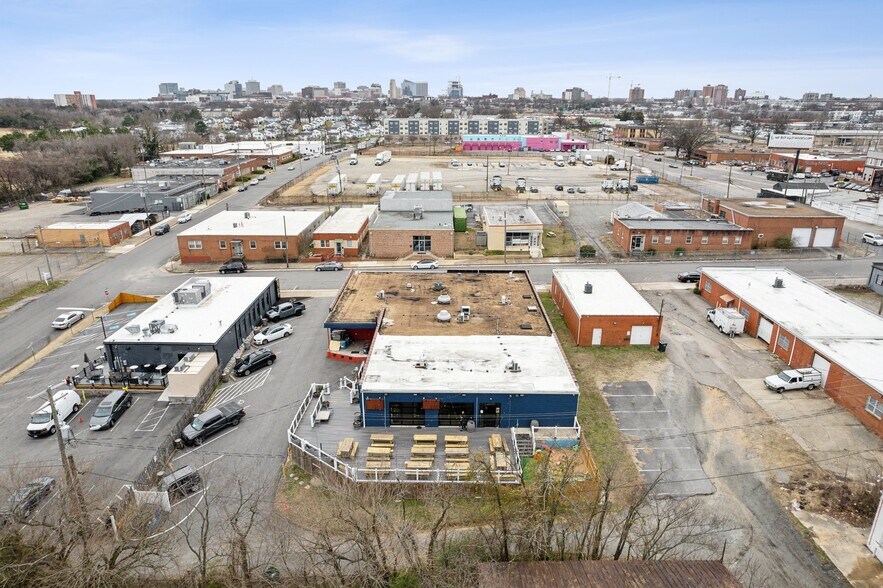 More Photos Of 704 Dawn St, Richmond Warehouse For Sale