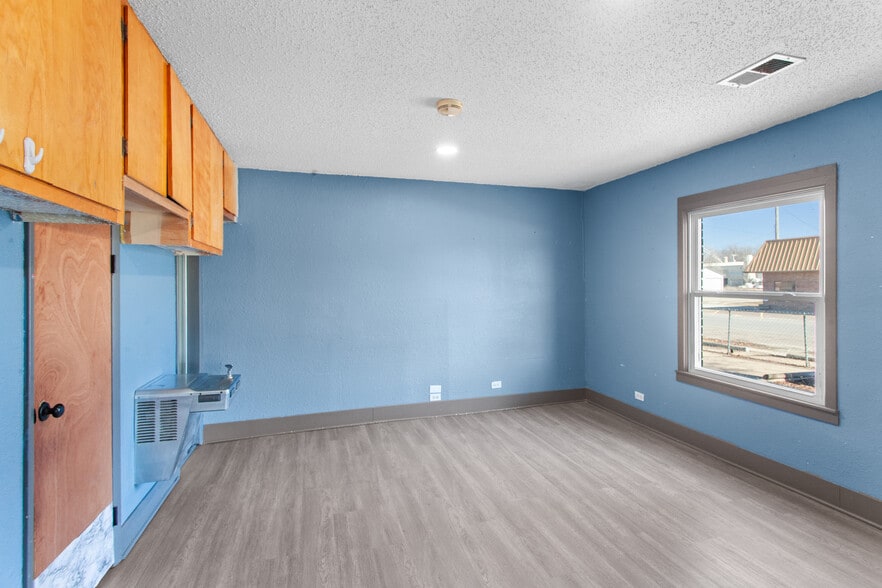 More Photos Of 406 S Main St, Archie Schools For Sale