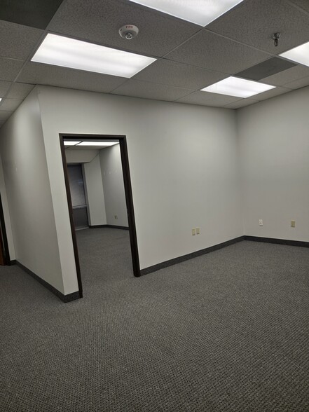 More Photos Of 2828 E Trinity Mills Rd, Carrollton Medical For Sale