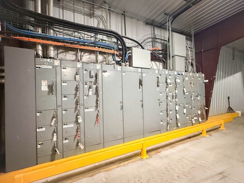 More Photos Of 712 E 2400 N, Tooele Warehouse For Sale