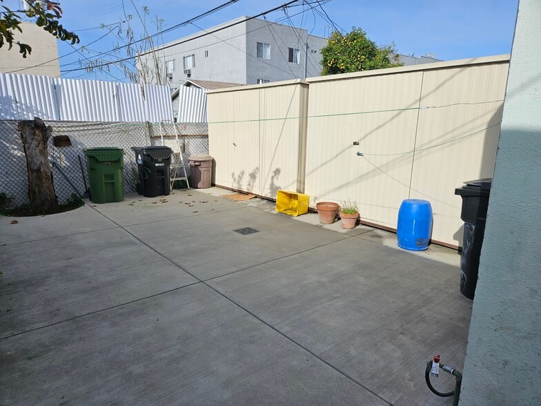More Photos Of 3247 Fletcher Dr, Los Angeles Apartments For Sale