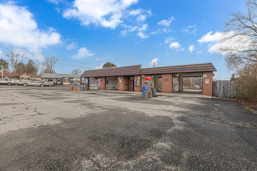 More Photos Of 312 Darlington Rd, Beaver Falls Carwash For Sale