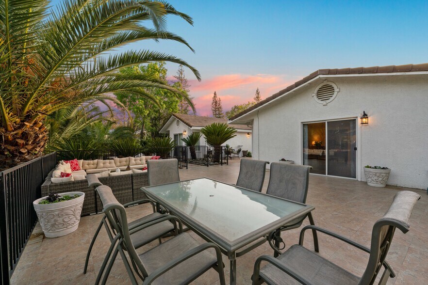 More Photos Of 3734 Hollister Ave, Carmichael Assisted Living For Sale