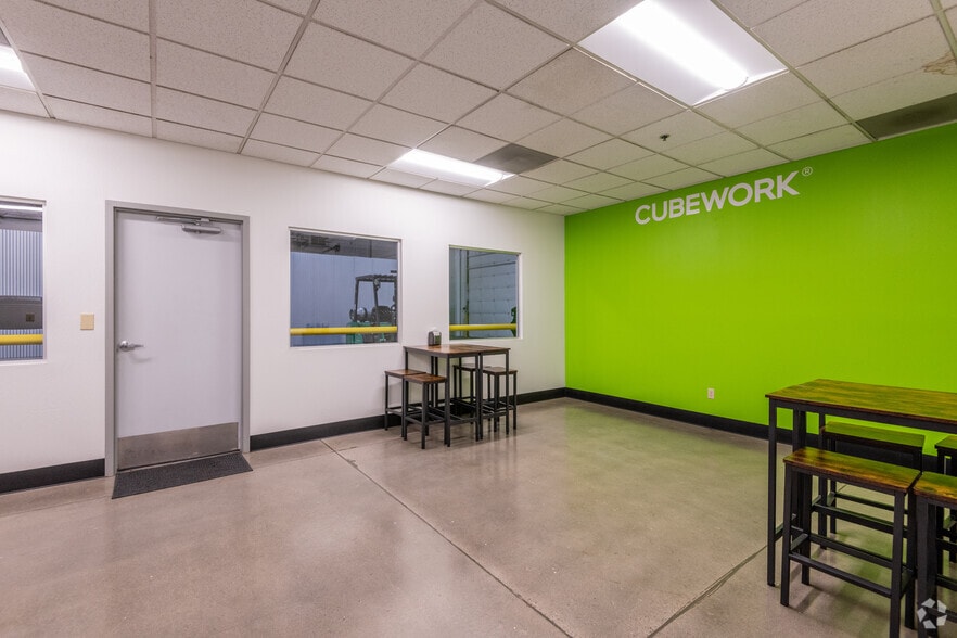 More Photos Of 250 Vista Blvd, Sparks Warehouse For Lease