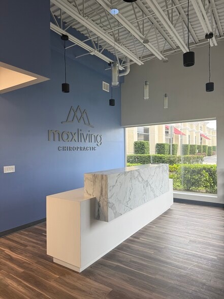 More Photos Of 6404 Old Winter Garden Rd, Orlando Medical For Sale