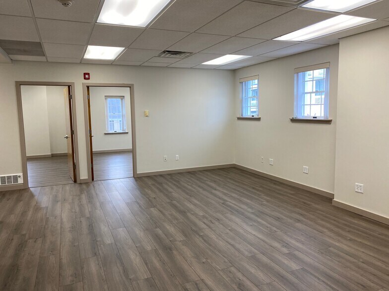 More Photos Of 8 Main St, Flemington Office For Lease