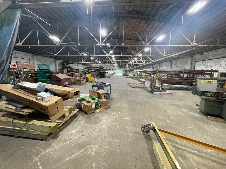 More Photos Of 3209 S Church St, Rocky Mount Warehouse For Lease