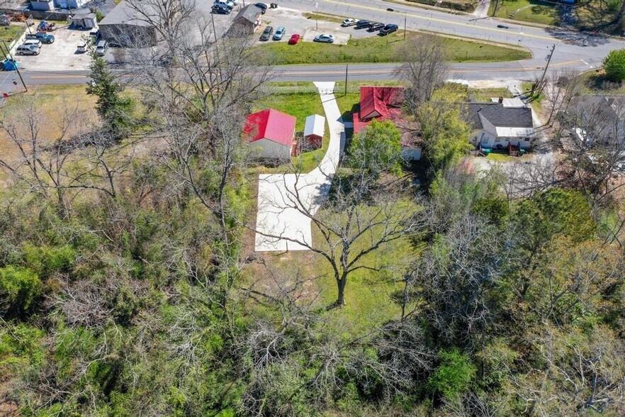 More Photos Of 450 S Oak St, Jackson Storefront Retail Office For Sale