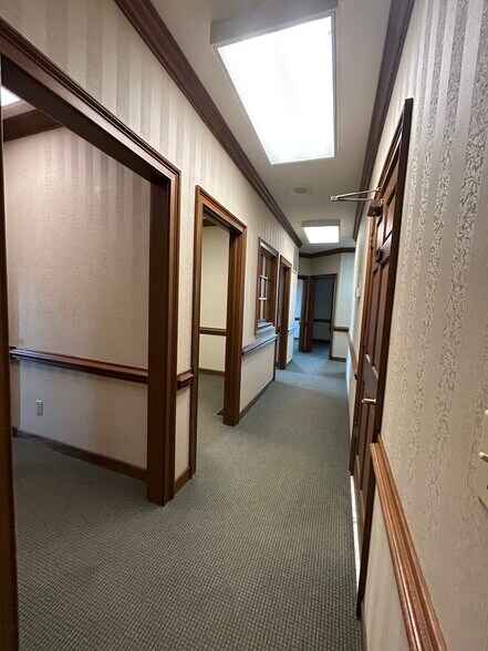More Photos Of 300 Cedar Lakes Dr, Chesapeake Office For Sale