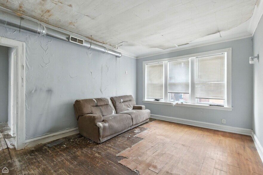 More Photos Of 936 E 80th St, Chicago Apartments For Sale