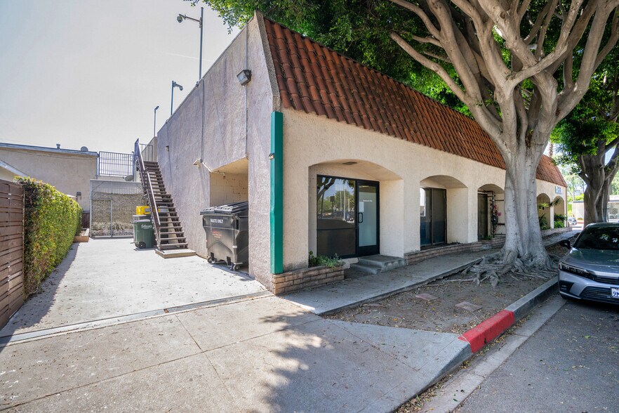 More Photos Of 11444 Washington Blvd, Culver City Medical For Sale
