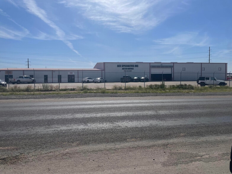 Primary Photo Of 411 S Meadow Ave, Odessa Distribution For Sale