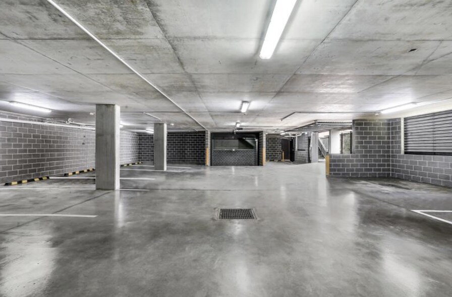 More Photos Of 119 Boundary Rd, Peakhurst Flex For Lease