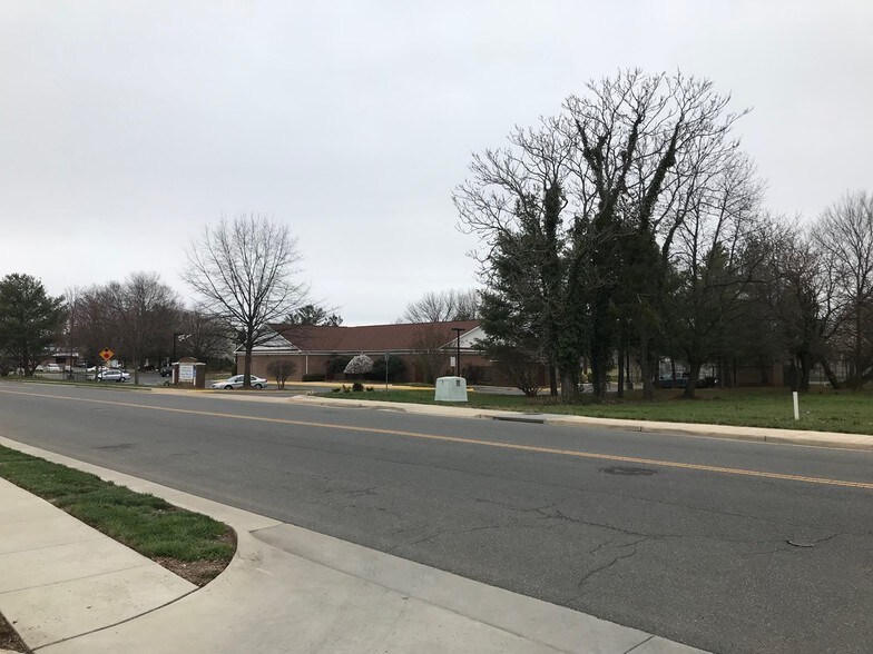 More Photos Of 9201-9301 Corporate Cir, Manassas Office For Sale