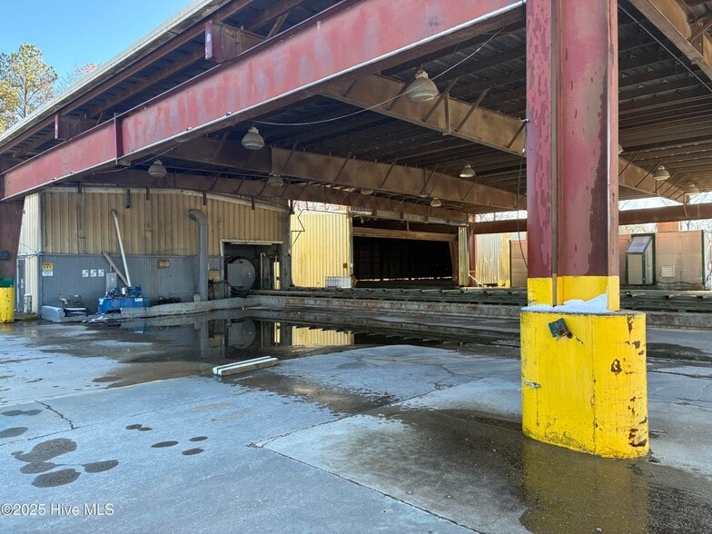 More Photos Of 141 Knobbs Creek Dr, Elizabeth City Industrial For Sale
