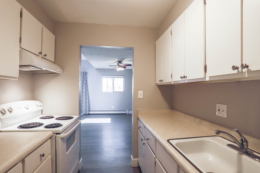 More Photos Of 7710 W 35th Ave, Wheat Ridge Apartments For Sale