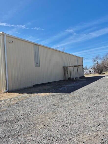 More Photos Of 600 Evanhale -1, Oklahoma City Warehouse For Lease