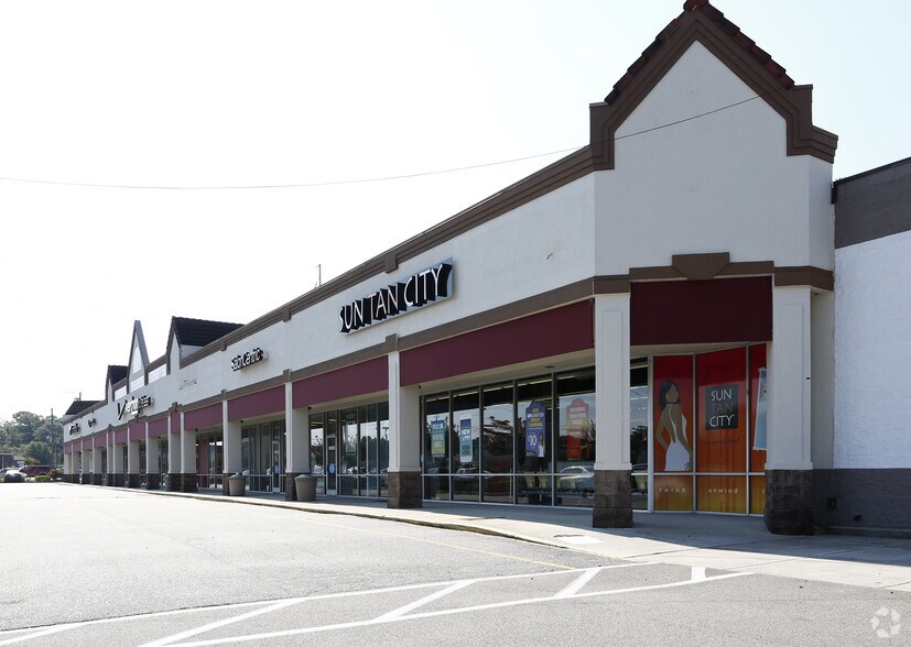 More Photos Of 4510-4514 Oleander Dr, Wilmington Freestanding For Lease