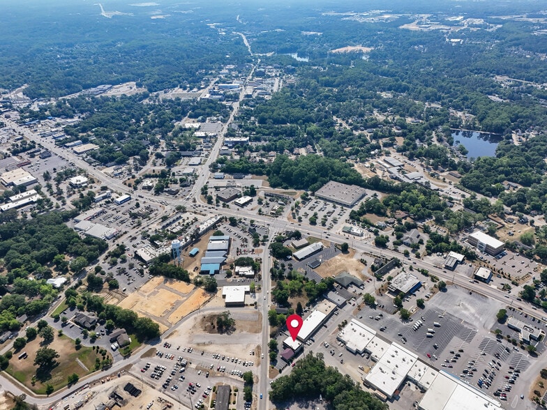 More Photos Of 117 Park Rd, Lexington Showroom For Sale
