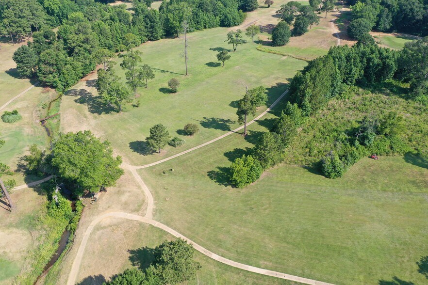 More Photos Of 2330 Country Club Rd, Palestine Land For Sale