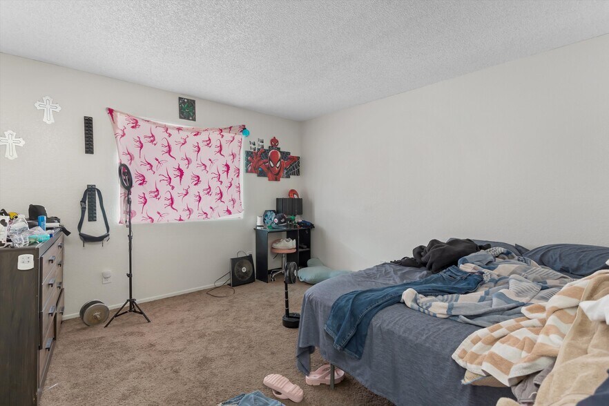 More Photos Of 1140 Oxford Dr, Redlands Apartments For Sale