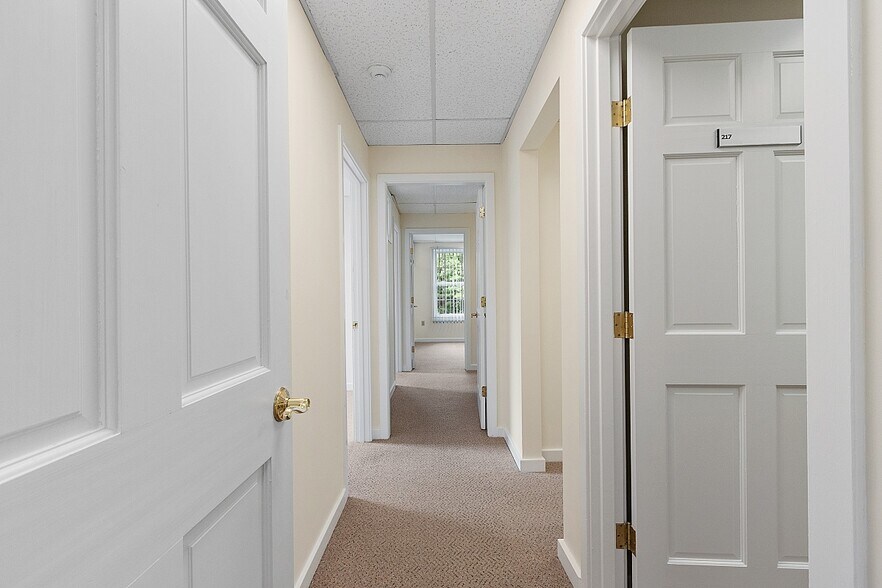 More Photos Of 233 Ayer Rd, Harvard Medical For Lease