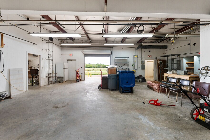 More Photos Of 112 Old Mill Rd, Cartersville Research And Development For Sale