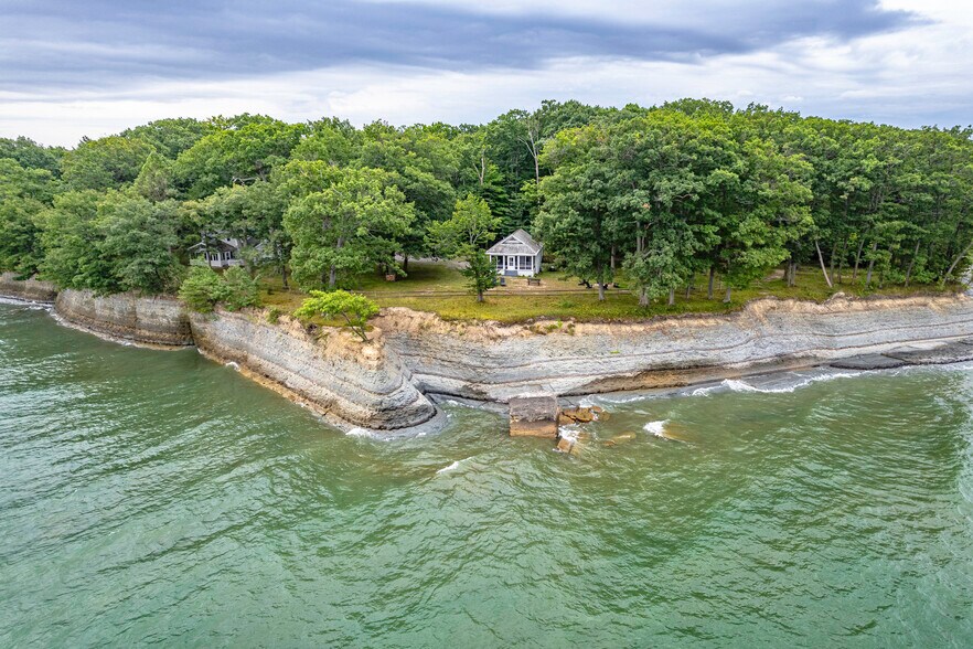 Primary Photo Of 6 Lotus Bay rd, Irving Multifamily For Sale