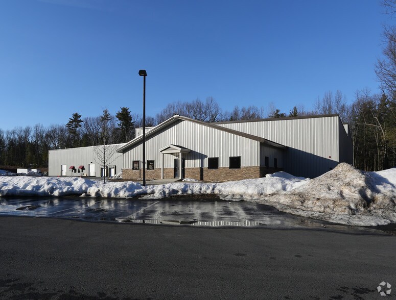More Photos Of 5 Fairchild Sq, Clifton Park Warehouse For Lease