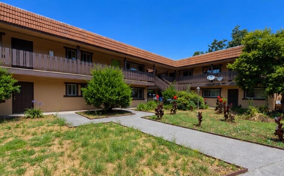 More Photos Of 6015 Montecito Blvd, Santa Rosa Apartments For Sale