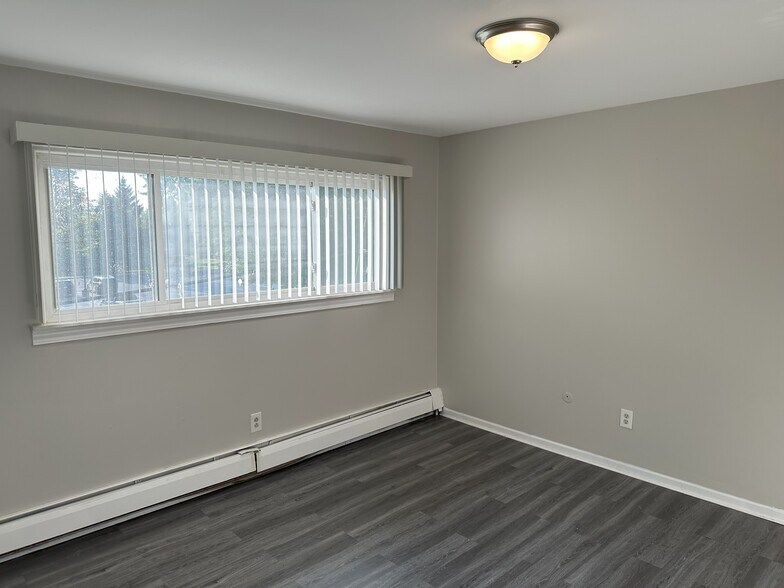 More Photos Of 120 S Prospect St, Ypsilanti Apartments For Sale