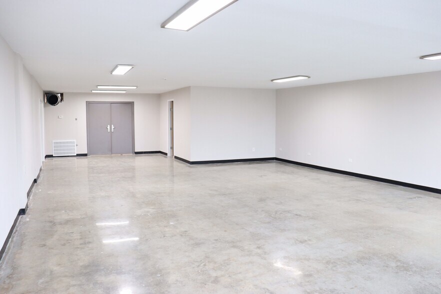 More Photos Of 1710 Texas Ave, Texas City General Retail For Sale