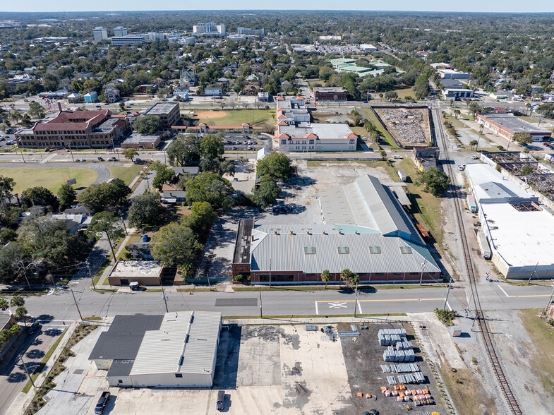 More Photos Of 2127 Hubbard St, Jacksonville Manufacturing For Sale