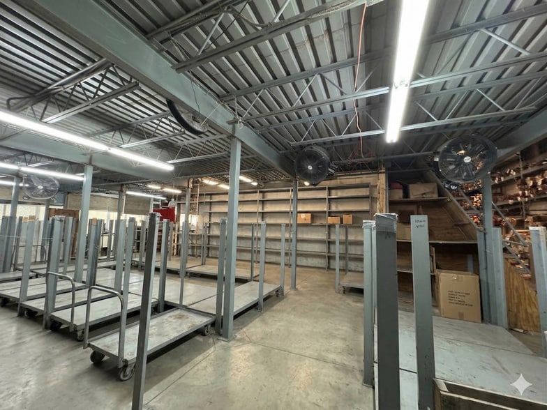 More Photos Of 2801 Biscayne Blvd, Miami Freestanding For Lease