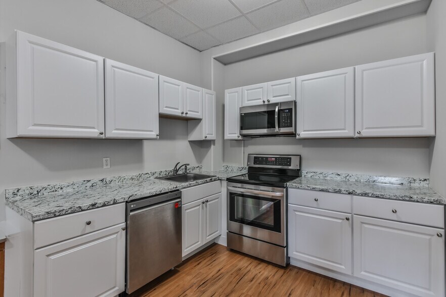 More Photos Of 403 Washington Ave, Sellersville Apartments For Sale