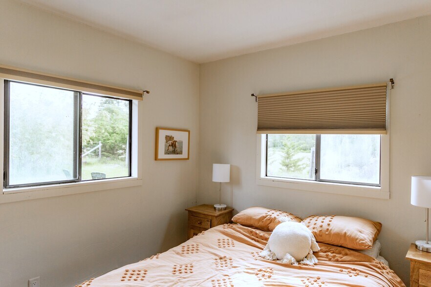 More Photos Of 1885 Central Rd, Hornby Island Land For Sale