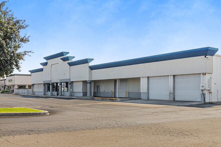 More Photos Of 2957 E Fairview Ave, Meridian Freestanding For Sale