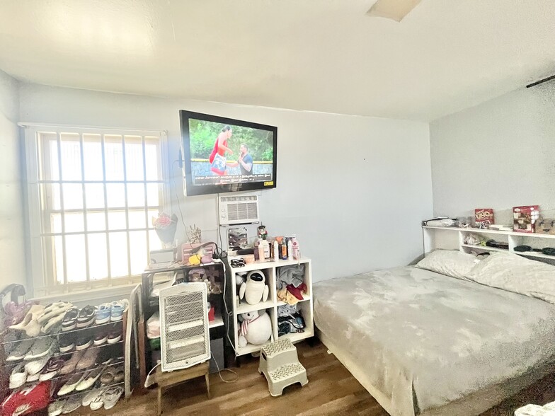 More Photos Of 2513 Connie Dr, Sacramento Office For Sale