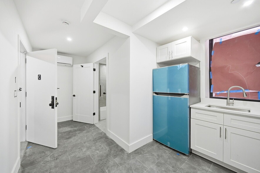 More Photos Of 2152 Muliner Ave, Bronx Apartments For Sale