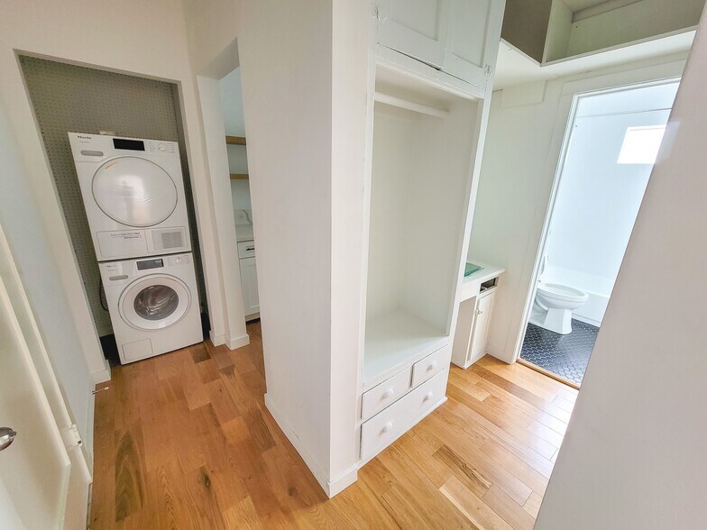 More Photos Of 1001 Hyperion Ave, Los Angeles Apartments For Sale